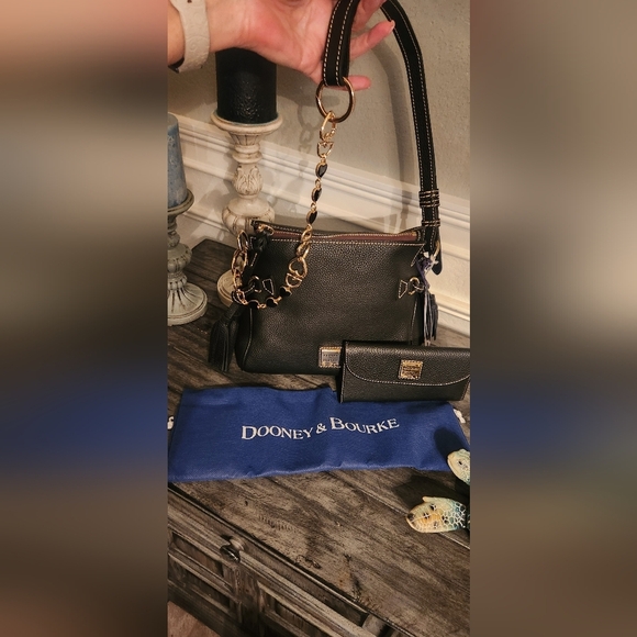 Dooney & Burke NWT Dust bag and registration card included. - Picture 1 of 12